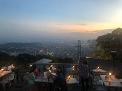 -草山夜未眠景观餐厅