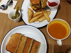 -HELLO 27 意面·沙拉·帕尼尼