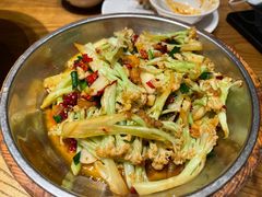 -爱碗亭·鲜炒湖南菜(壹城中心店)