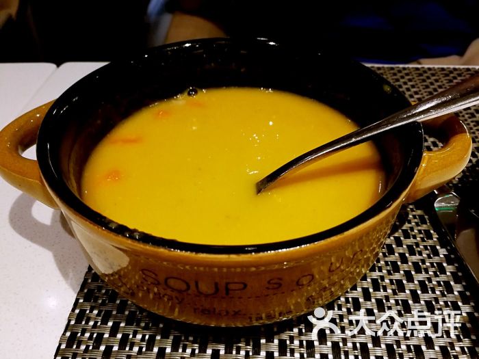 象拔蚌海鲜浓汤