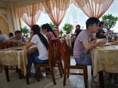 大堂-吾斯曼珍珠抓饭王
