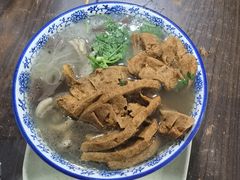 -叶新小吃店(来凤小区总店)