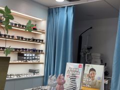 -视野联行眼镜·蔡司·依视路(省体育馆店)
