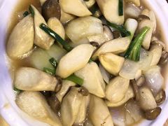 -J Daeng Seafood