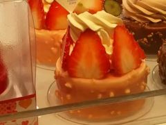 草莓慕斯甜心-好利来(八里庄店)