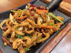 -老码头黑皮肘子锅包肉熏酱水饺(文政街店)