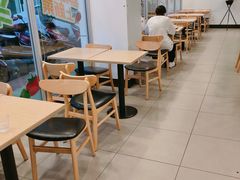用餐区-老乡鸡(淮南西城国际店)