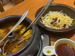 -云海肴·汽锅鸡·云南菜(天山百盛优客店)