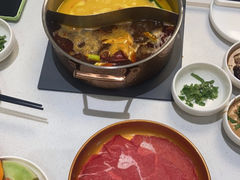-小茉庐和牛自助火锅(龙湖万达店)