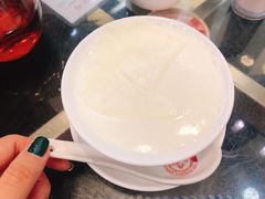 双皮奶-义顺牛奶公司(庇利金街店)