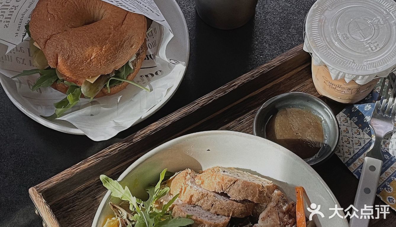 发现一家藏在星河城的森系简餐cafe️
