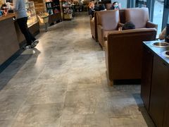 -星巴克(济南美莲广场店)