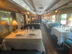 -火车头法国西餐厅