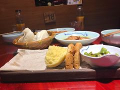 -窄巷子陕菜馆·地道陕西菜(粉巷店)