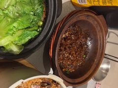 -有红鸡毛店·川菜(建设路店)