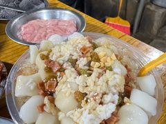 门口的冰汤圆-渝味黄姐火锅(黄泥村店)