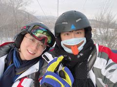 -亚布力新体委滑雪场