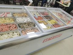 自助取餐区-荣吉招牌自助骨头锅(顾乡店)