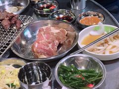 -釜山火炉·海鲜烤肉(紫藤路店)