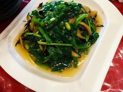 -侬佳蒸菜馆(听潮店)