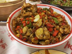 红烧稻田蛙-堂瓦里·33年传统赣菜(第一街区店)