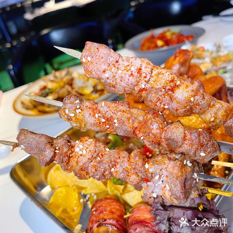 郑州探店｜打卡郑州最美的顶楼露天餐厅✨
