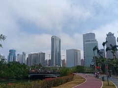 -万绿园