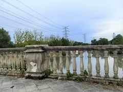 -蓝精灵乐园-停车场