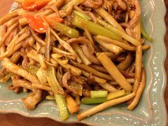 沙龙酒家-沙龙酒家