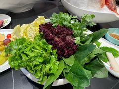 -鼎泰亨·海鲜牛肉餐厅(滨江店)