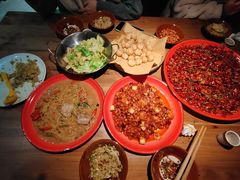 -半步颠小酒馆(繁花中心)