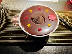 香浓朱古力慕斯伴可可脆豆及朱古-L'ATELIER de Joel Robuchon(外滩18号店)