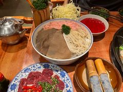 -周小明火锅(黑金冠社区店)