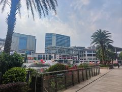 -观澜湖新城运动奥莱区