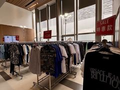 -广州周大福金融中心