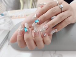 -尤米一站式美甲美睫