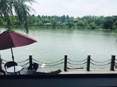 -上海怡沁园度假酒店