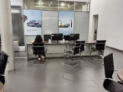 -杭州中升之星奔驰4S店(滨江店)