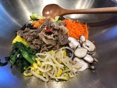 烤牛肉拌饭-梨花牛肉汤饭(仁恒伊势丹店)