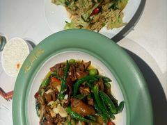 -老周家酱卤猪蹄私房菜(克拉玛依西街店)
