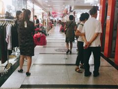 店内环境-广州白马服装市场