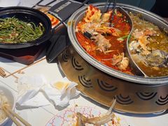 -阿瓦山寨·湘菜现炒·剁椒鱼头王(咸阳总店)