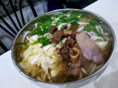 -花溪王记牛肉粉(四季花溪商场店)