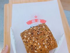 -红星前进面包牛奶公司(五道口购物中心店)
