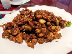 -鸿亨泰杂鱼馆(港馨家园店)