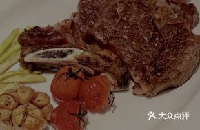 Charcoal-grilled Matured Snow Dragon Wagyu Bone-in Ribeye