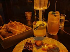 -常熟路(地铁站)