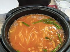 -花馬肆.云南过桥米线(汉神购物广场现场熬汤店)