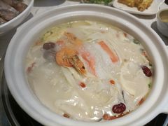 -三人行骨头王火锅(长寿店)