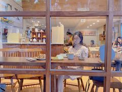 -C.Y Cafe